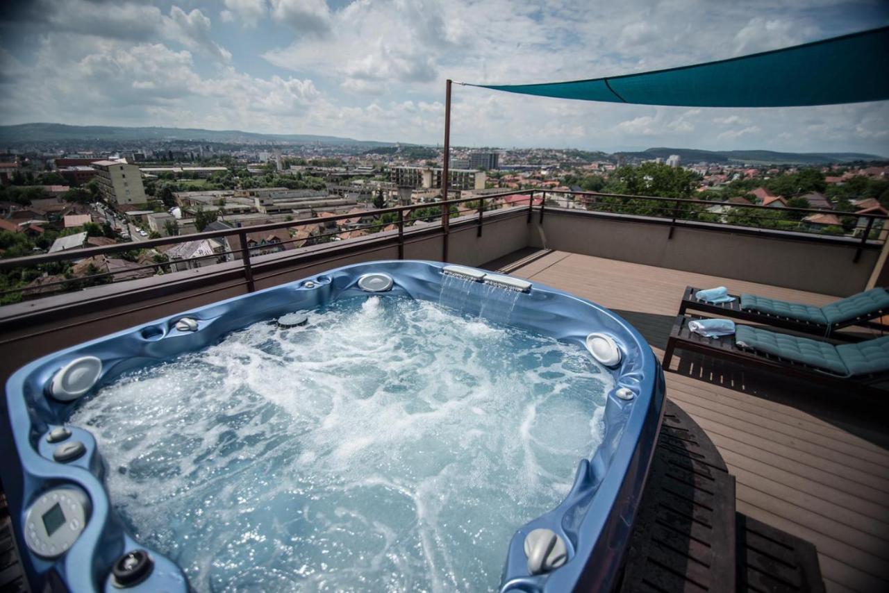 The Aviator Apartment - Jacuzzi & Panoramic View Kluż-Napoka Zewnętrze zdjęcie